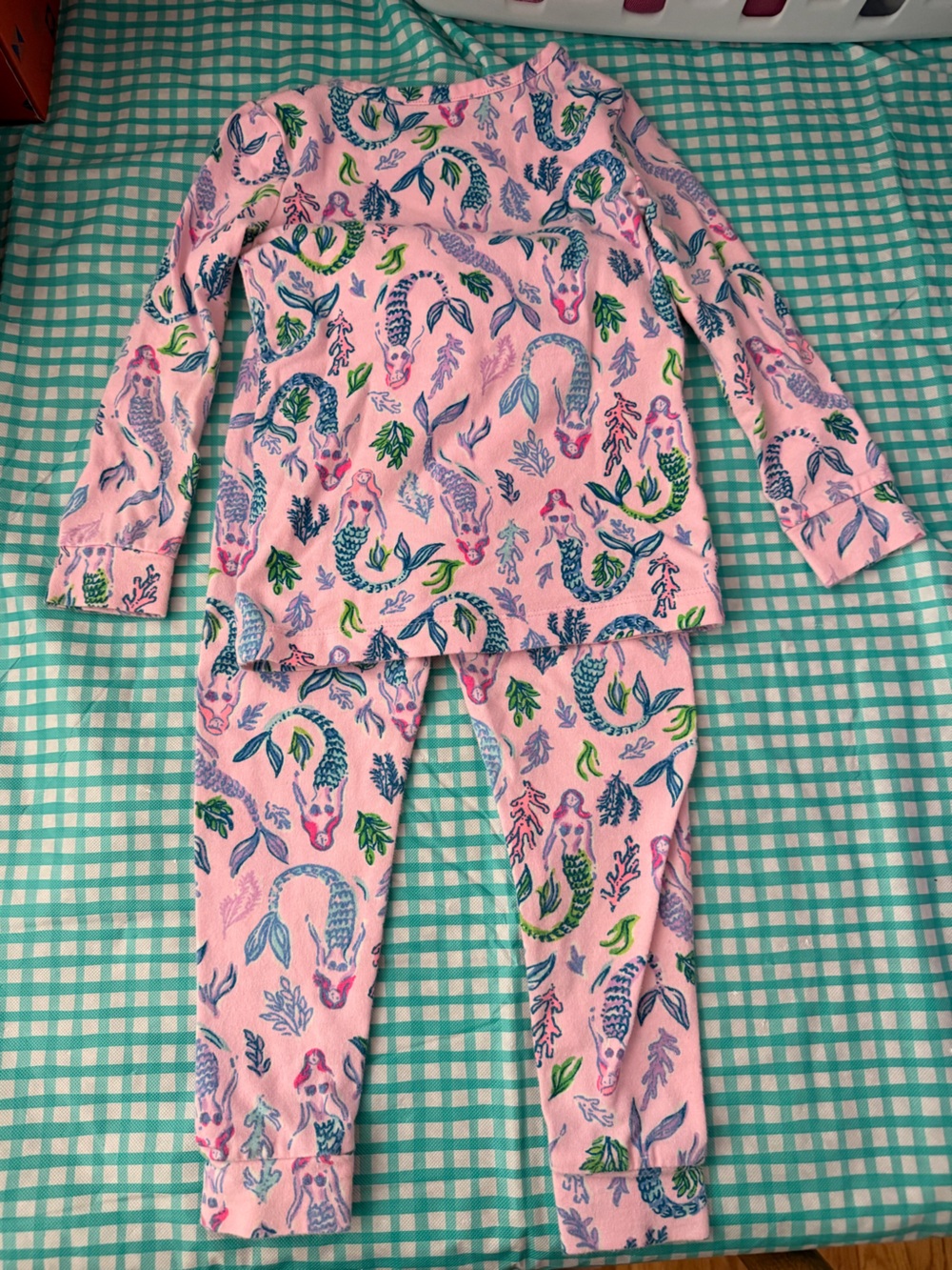 Lilly Pulitzer Girls Night Mermaid PJS, size 2T. Hard to find!